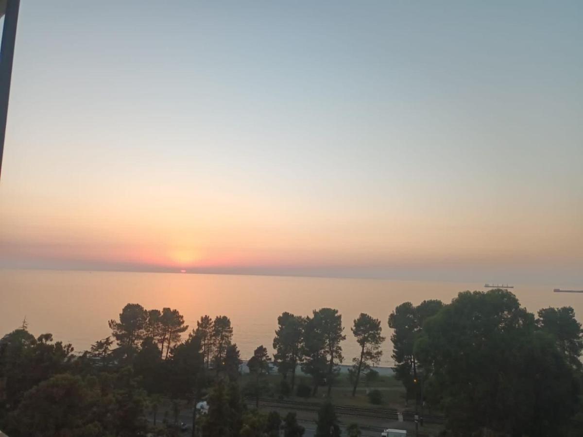Mimino Aparthotel Batumi Eksteriør bilde