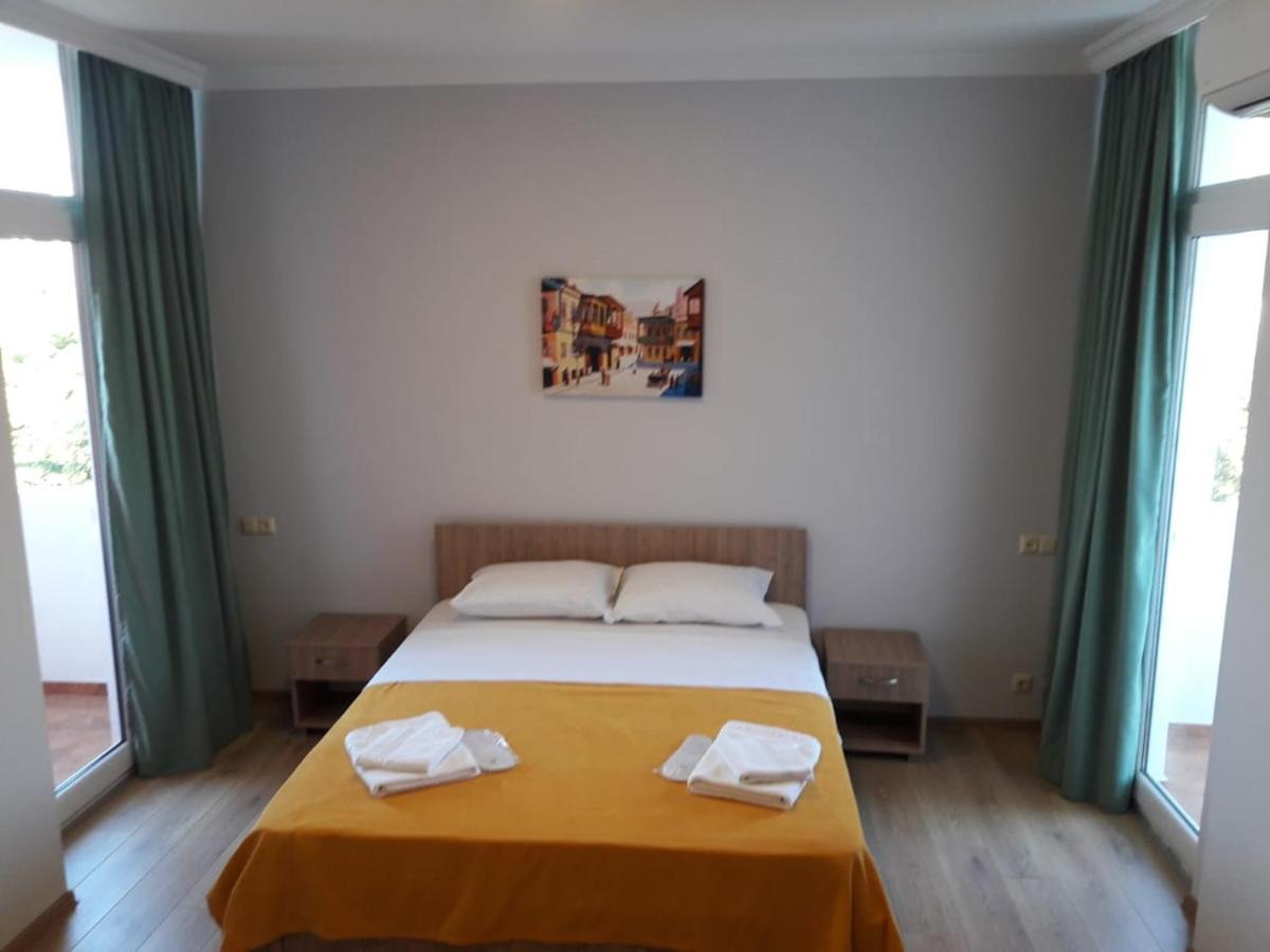 Mimino Aparthotel Batumi Eksteriør bilde